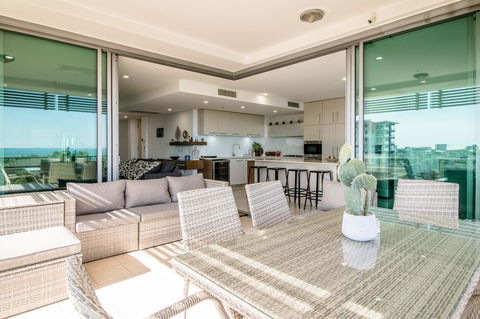 ZEN BY THE WATER - Esplanade Darwin Retreat - Tourism Guide 38
