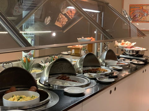 DoubleTree By Hilton Esplanade Darwin - Cruises Travel 1