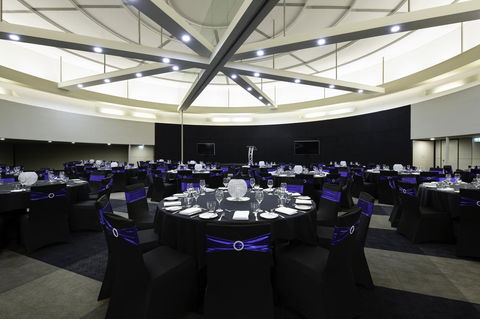 DoubleTree By Hilton Esplanade Darwin - Cruises Travel 21