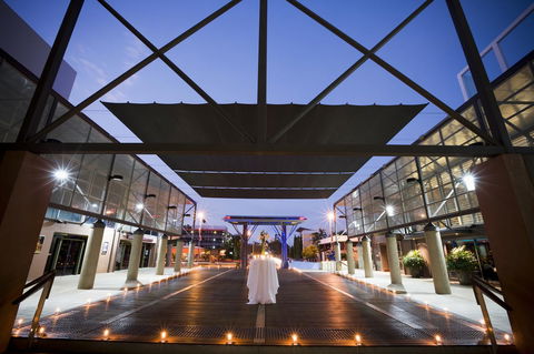 DoubleTree By Hilton Esplanade Darwin - Cruises Travel 33