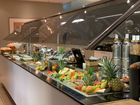DoubleTree By Hilton Esplanade Darwin - Cruises Travel 4