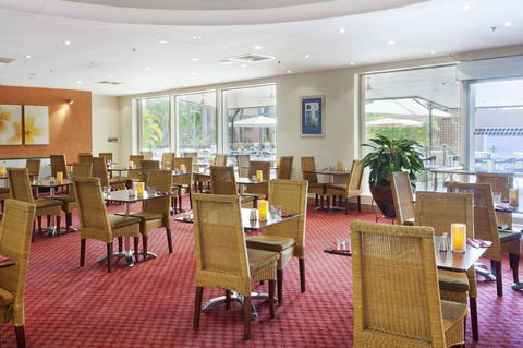 DoubleTree By Hilton Esplanade Darwin - Cruises Travel 29