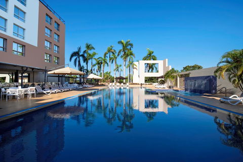 DoubleTree By Hilton Esplanade Darwin - Cruises Travel 0
