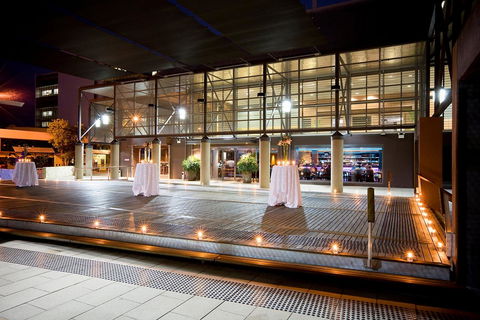DoubleTree By Hilton Esplanade Darwin - Cruises Travel 32