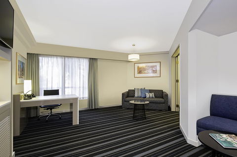DoubleTree By Hilton Esplanade Darwin - Cruises Travel 26
