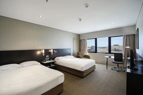 Hilton Darwin - Cruises Travel 37