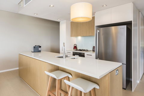 Darwin Waterfront Luxury Suites - Cruises Travel 16