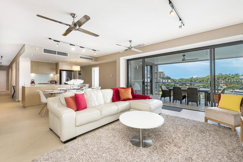 Darwin Waterfront Luxury Suites - Cruises Travel 12