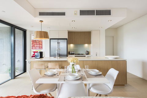 Darwin Waterfront Luxury Suites - Cruises Travel 25