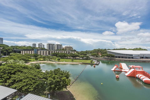 Darwin Waterfront Luxury Suites - Cruises Travel 21