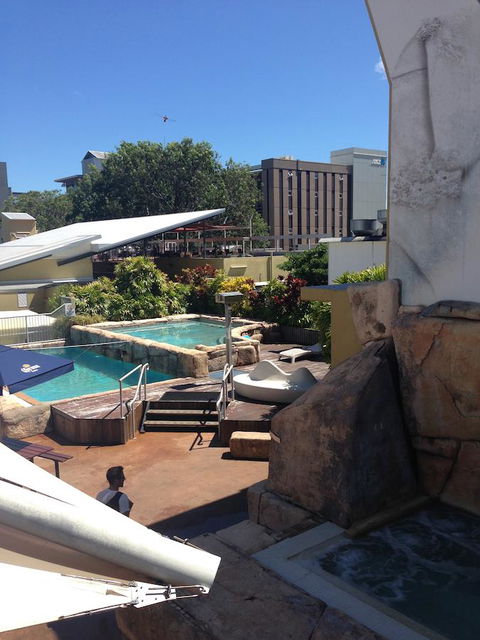 Melaleuca On Mitchell - Darwin YHA - Cruises Travel 22