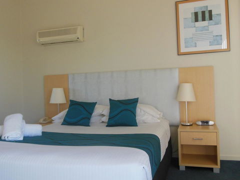 Corrigans Cove - Travel Search 22