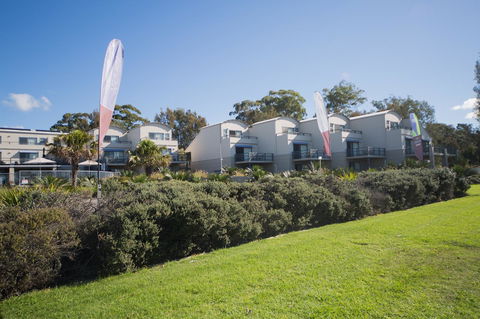 Corrigans Cove - Travel Search 21