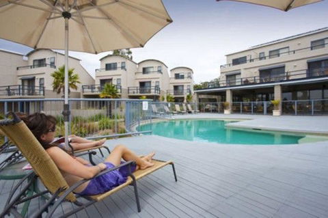 Corrigans Cove - Travel Search 18