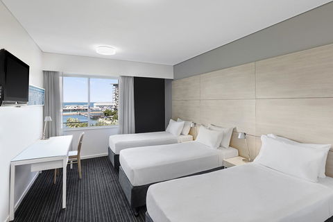 Vibe Hotel Darwin Waterfront - Cruises Travel 17
