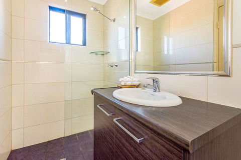 Quality Hotel Darwin Airport - Tourism Guide 20
