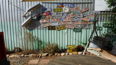 Alice\'s Secret Travellers Inn - Travel Search 35