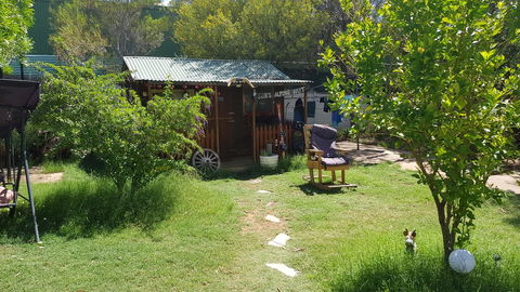Alice\'s Secret Travellers Inn - Travel Search 23
