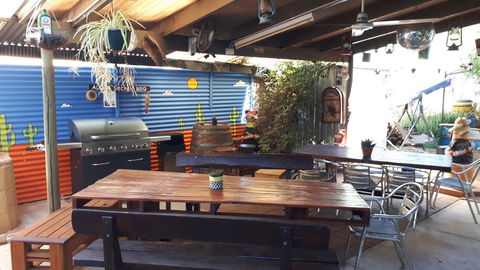 Alice\'s Secret Travellers Inn - Travel Search 30