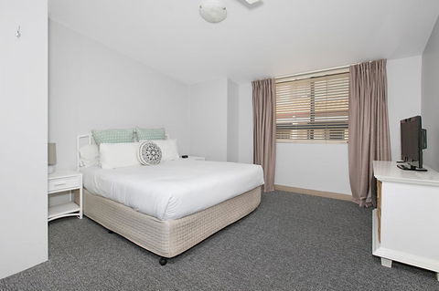 Nelson Bay Breeze - Cruises Travel 14