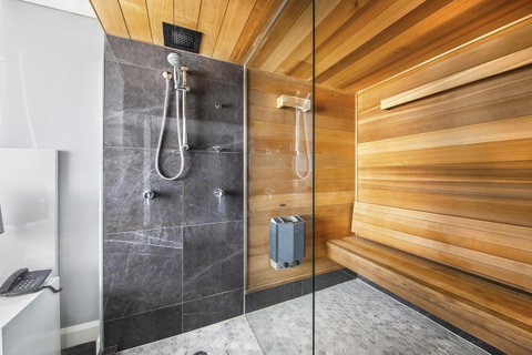 Canberra Rex Hotel - Tourism Guide 13