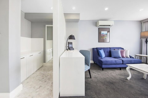 Canberra Rex Hotel - Tourism Guide 40