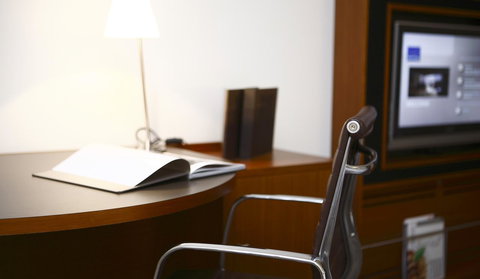 Novotel Canberra - Travel Search 11