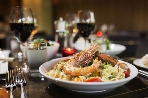 Novotel Canberra - Travel Search 35