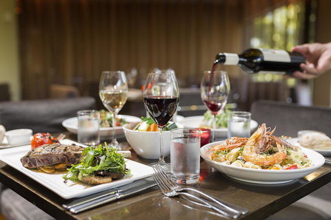 Novotel Canberra - Travel Search 34