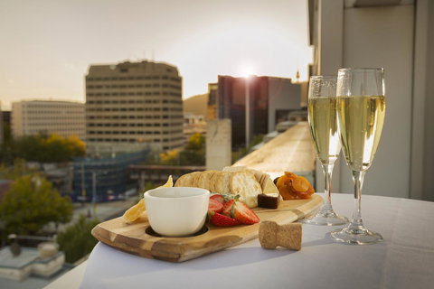 Novotel Canberra - Travel Search 38