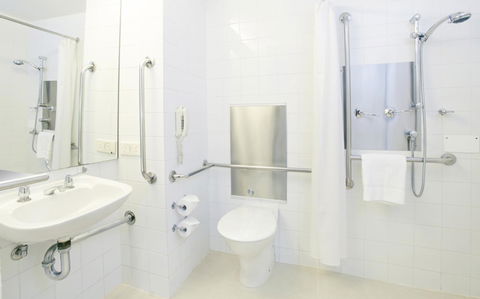 Crowne Plaza Canberra, An IHG Hotel - Cruises Travel 24