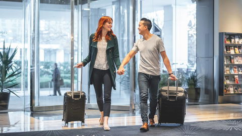 Crowne Plaza Canberra, An IHG Hotel - Cruises Travel 9