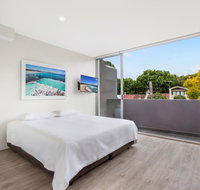 Bondi Beach Studio King Suite  Balcony - Travel Agents