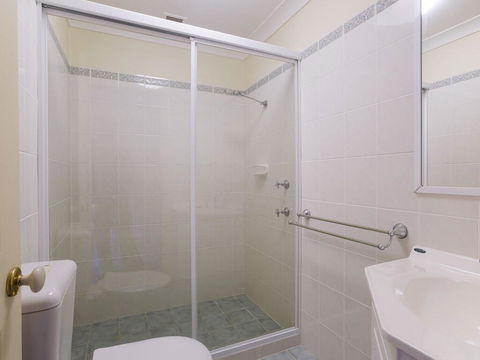 Bonito At Bagnalls Beach' 1/6 Bonito Street - Pet Friendly, Air Conditioning - Cruises Travel 2