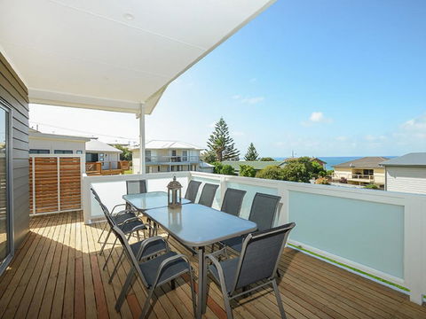 Boomer Beach Retreat - Pet-Friendly - WiFi - Travel Search 1