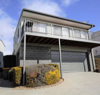 Boronia 2/30 Nettin Circuit