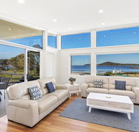 Boulder Bay Rd 1/2 - Fingal Bay - Cruises Travel