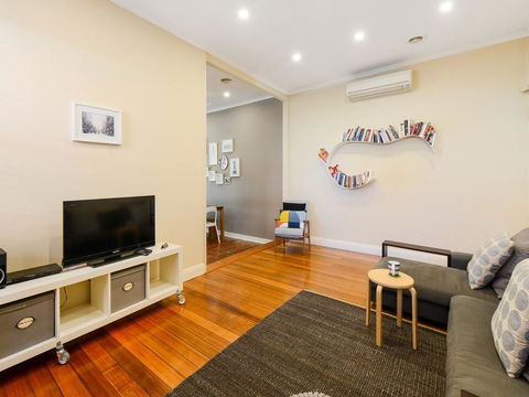 Boutique Stays - Clifton Park, House In Clifton Hill - Cruises Travel 1