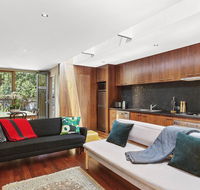 BOUTIQUE STAYS - Curran Terrace - Tourism Guide