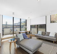 BOUTIQUE STAYS - Maybloom - Travel Search