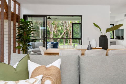 Boutique Villa On Boomerang - Travel Search 3
