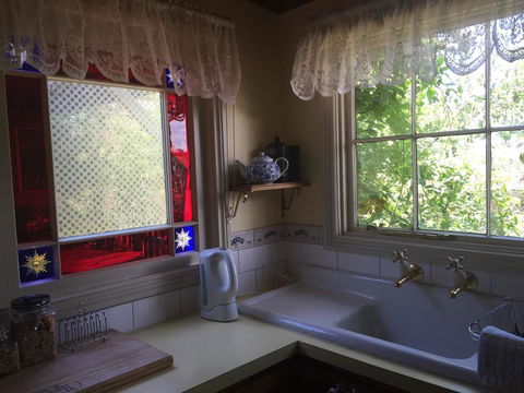 Braeside Garden Cottages - Travel Search 1