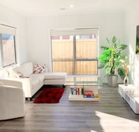 Brand New Home 10 mins to Beach Torquay Geelong Deakin Hospitals - Cruises Travel