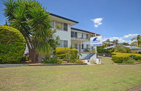 Breakers 2 2 Hill Street - Travel Agents 0