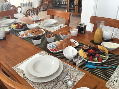 Brezza Bella Boutique Bed & Breakfast - Travel Search 2
