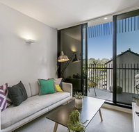 Bright Modern Apartment w Parking and Gym Near CBD - Tourism Guide