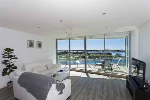 Brighton Shores - Tourism Guide 0