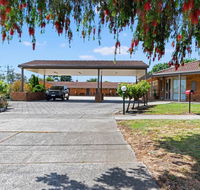 Broadford Sugarloaf Motel - Travel Agents