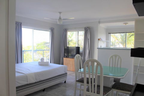 Broadwater Keys Holiday Apartments - Tourism Guide 2