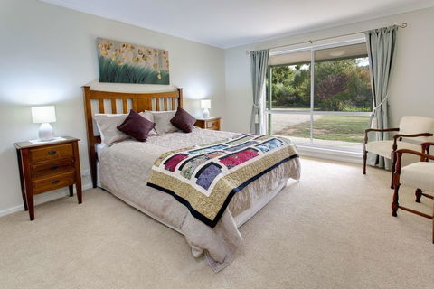 Brookfield Guest House - Travel Search 3